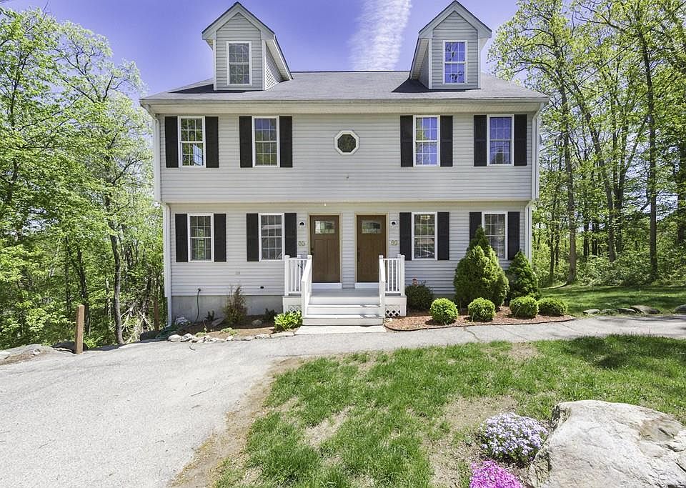 1st image of 93 Weybossett St