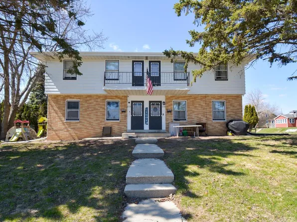2700 3rd AVENUE, South Milwaukee, WI 53172