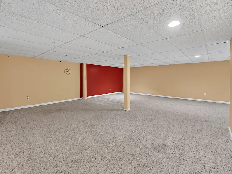 392 Sedgewood Ln — Photo 38