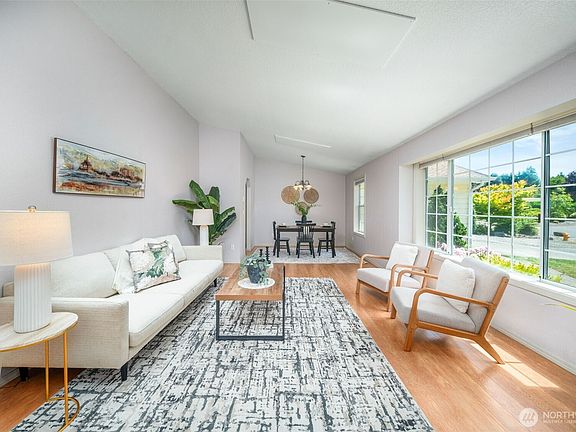 2nd image of 2808 45Th Avenue SE