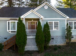 2 Hamric St, Lexington, VA 24450