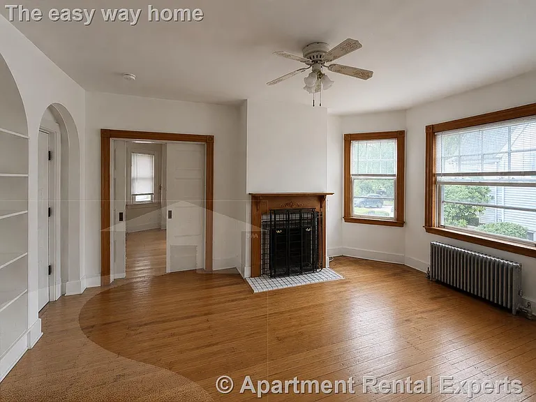 35 College Ave — Photo 6
