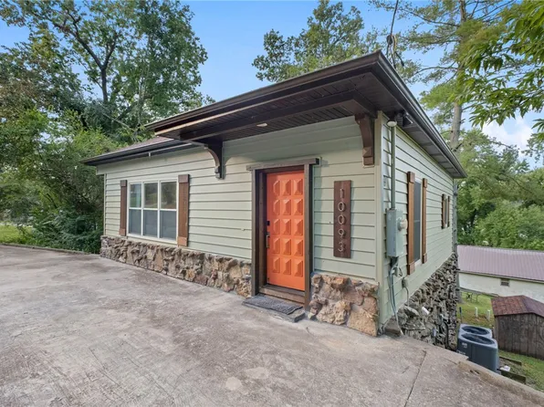 10093 Oklahoma Dr, Rogers, AR 72758