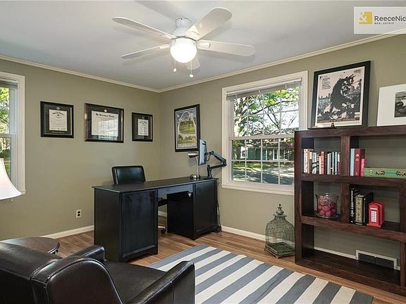 5th image of 7437 Village Dr