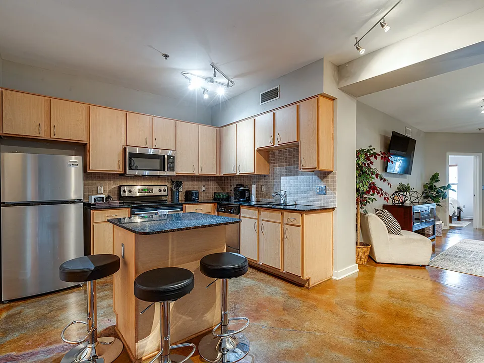 1803 Broadway #127