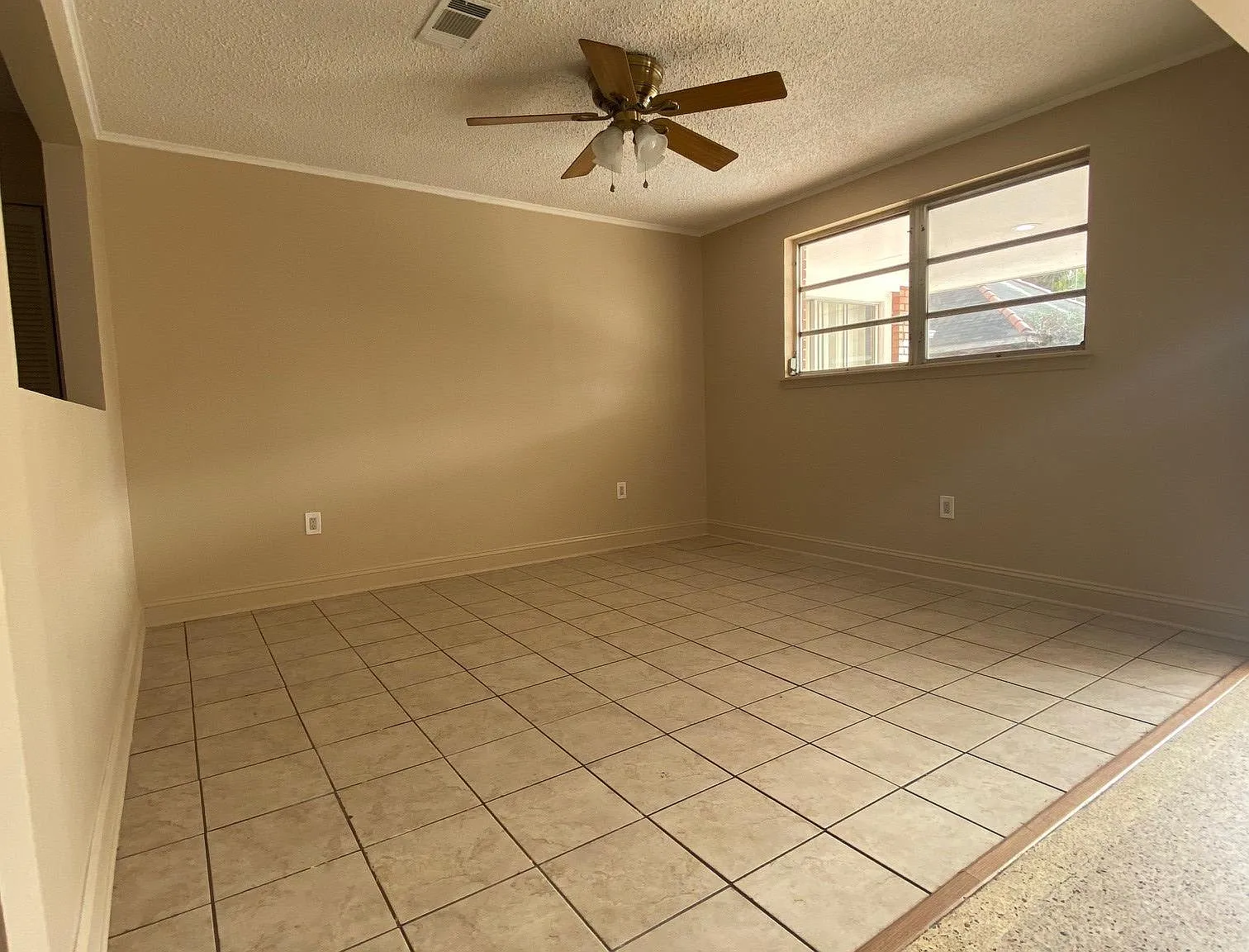 2 bed, 950 sqft, $1,395 — Photo 3