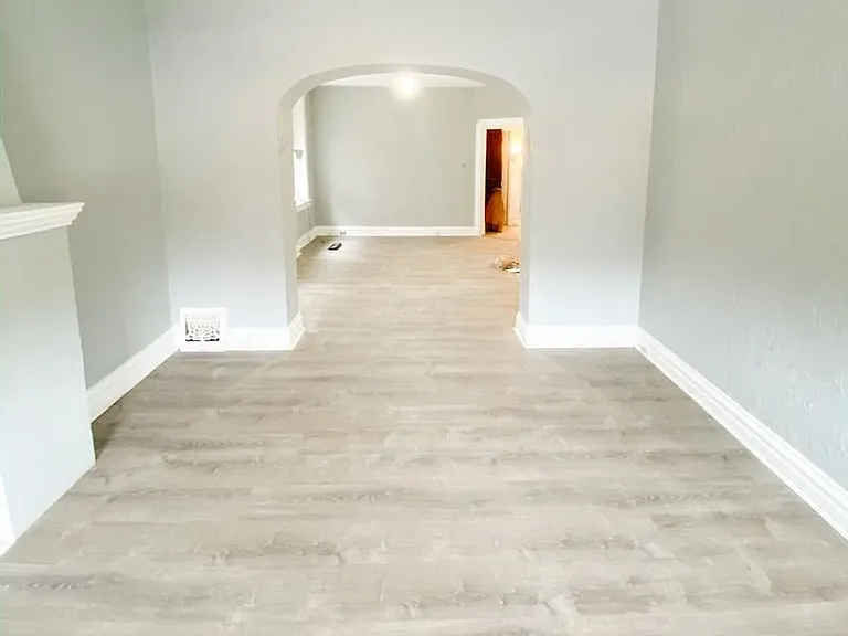 3324 Liberty St — Photo 2