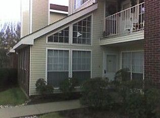 235 Carriage Crossing Ln, Middletown, CT 06457