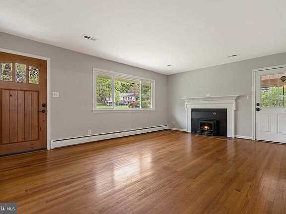 5th image of 6459 Pavilion St