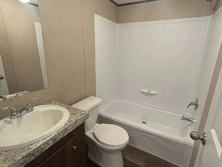 27 Shafter Shepola Rd — Photo 4