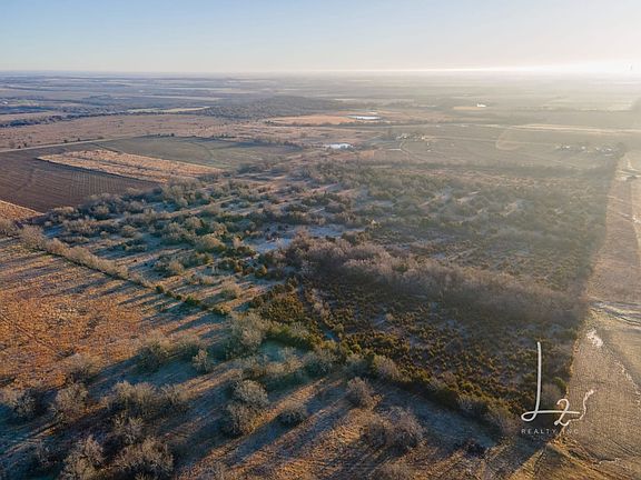 22712 Viola Rd Chanute 2