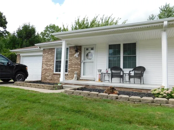 28091 Fair Oaks Ln APT 12, Harrison Township, MI 48045