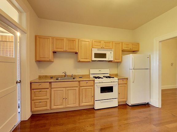 5th image of 3223 Folsom St #3223