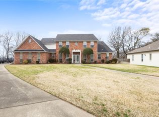 10912 Greyfriar Ln, Fort Smith, AR 72908