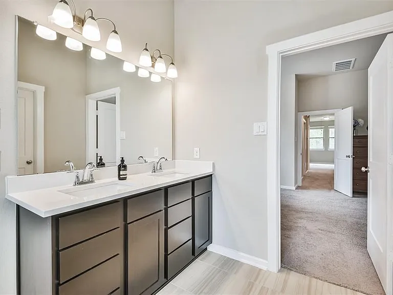 Main Bathroom
