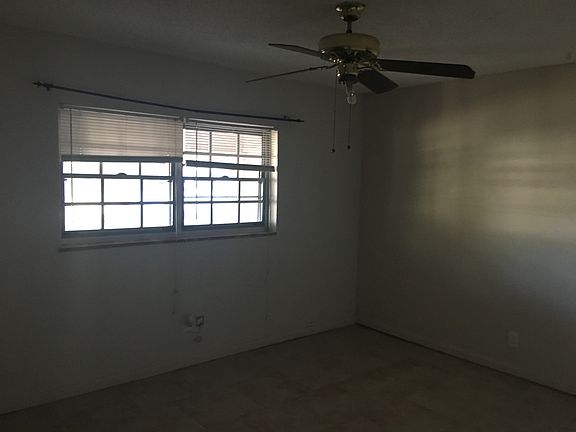 3rd image of 2190 Poinsettia Dr