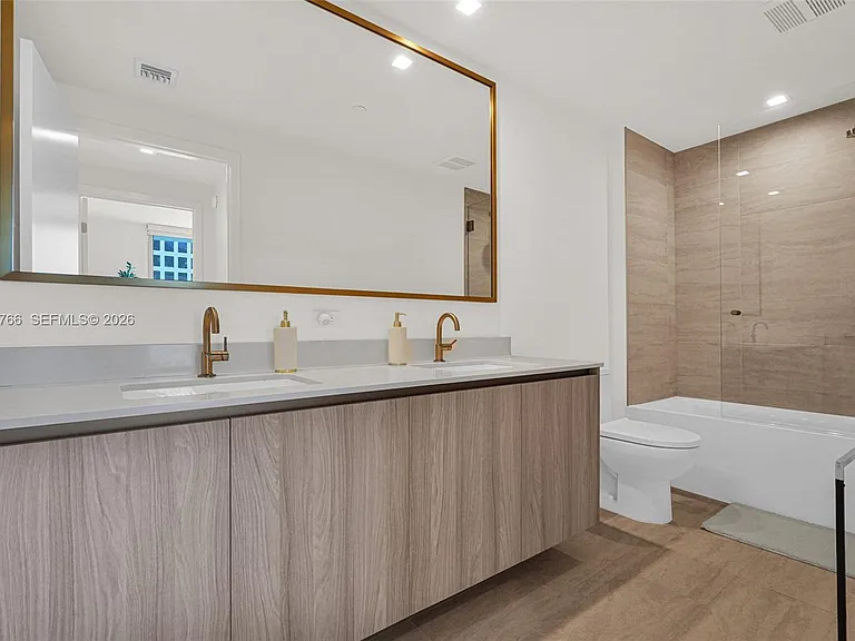 77 SE 5th St #3714 — Photo 19