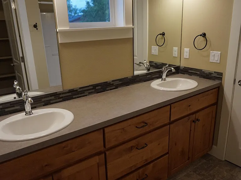 102 N Depot St — Photo 11