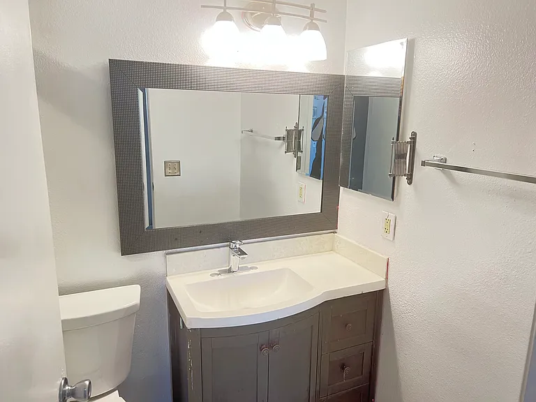 4519 Buena Vista Dr — Photo 11