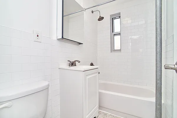 Rented by Living New York | media 13