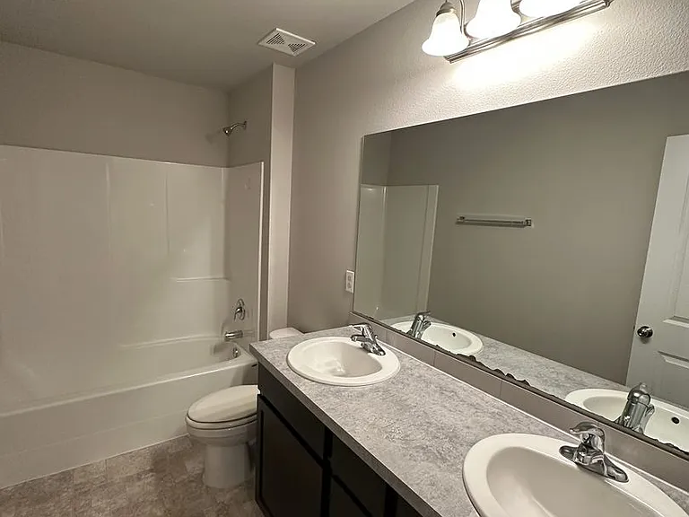 5032 Evie St SE — Photo 14