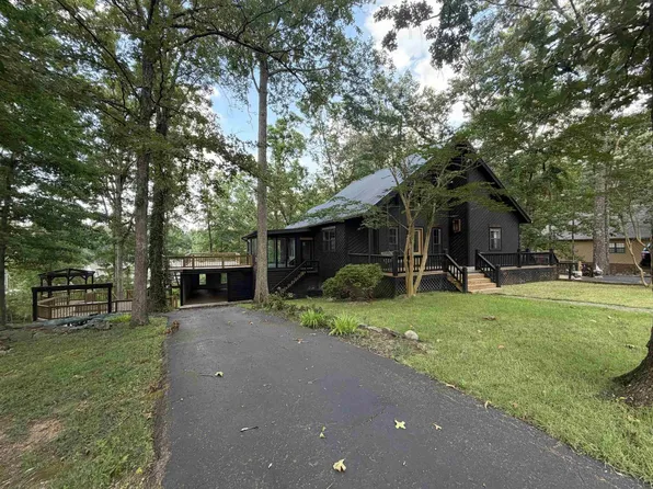 245 Holiday Hills Ln, Counce, TN 38326