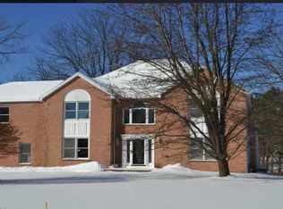 1020 Country Brook Ct, Schenectady, NY 12306