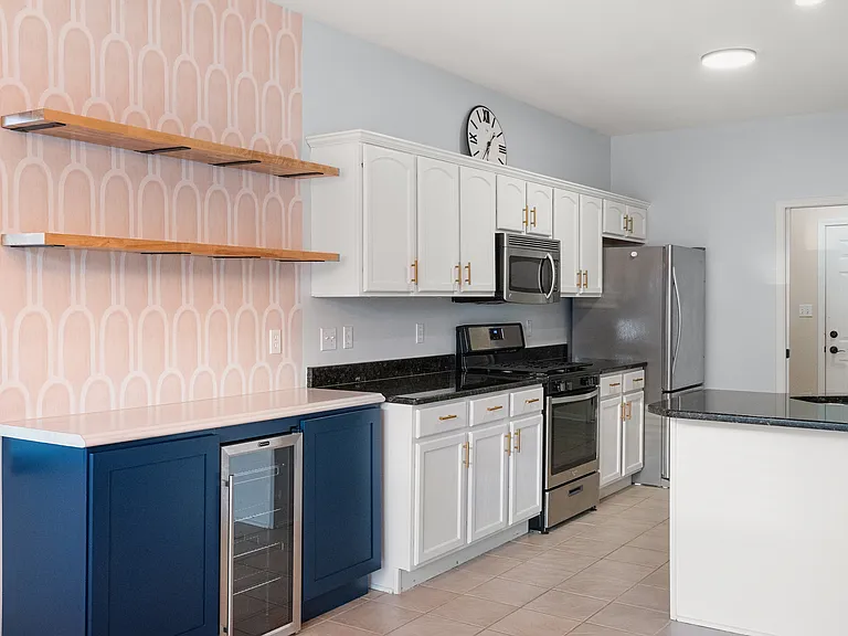 10334 Nelson St — Photo 15