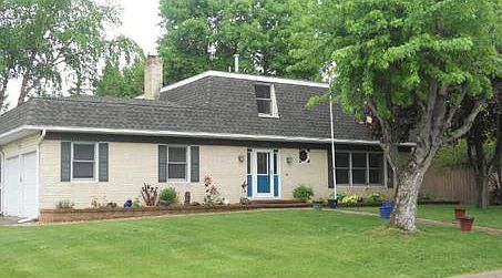 1st image of 1620 Highland Dr