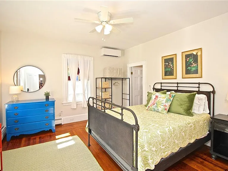 700 Thames St — Photo 30