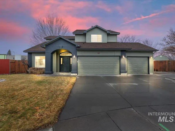1875 Bishop Ct, Mountain Home, ID 83647