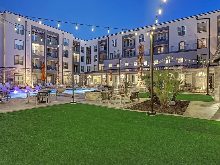 Larkspur at Shadow Creek - 55+ Active Adult Apartment Homes — Photo 8