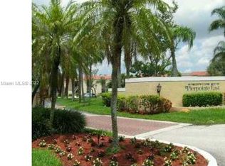 1060 N Hiatus Rd #1060, Hollywood, FL 33026