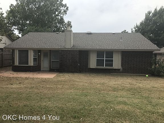 3rd image of 309 Cindy Ave