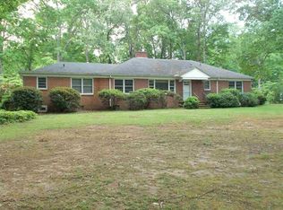 1 Lakeview Dr, York, SC 29745