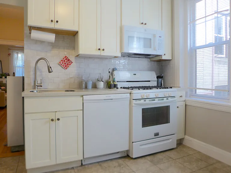 14 Mount Hood Rd — Photo 12
