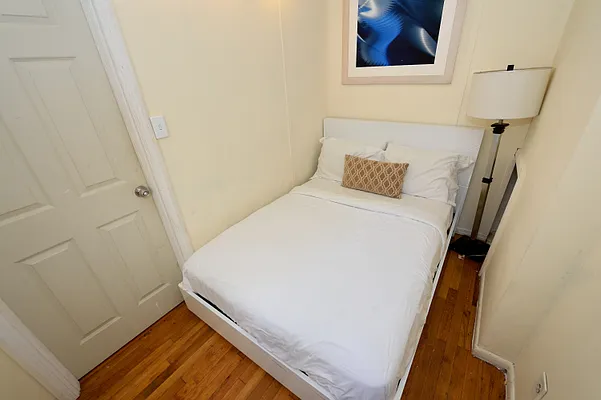 Rented by Corcoran | media 21