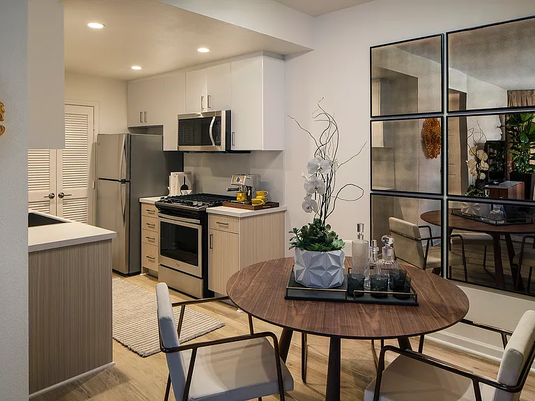 The Hamptons Apartment Homes — Photo 26