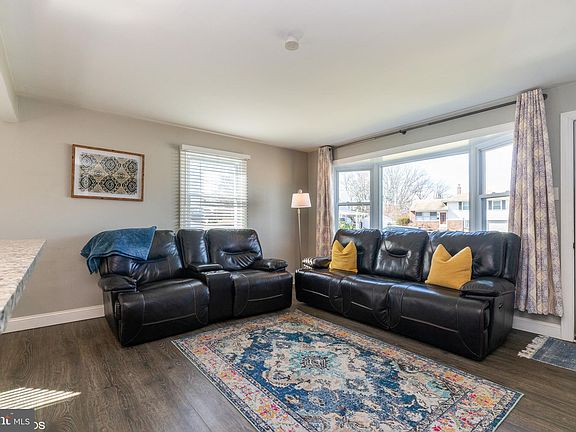 3rd image of 515 Andrea Dr