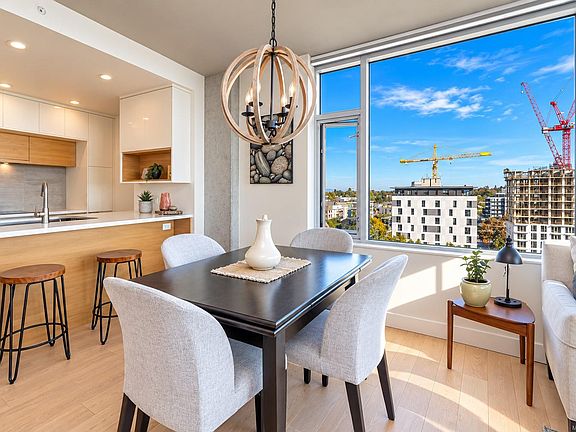 5th image of 989 Johnson St #1413