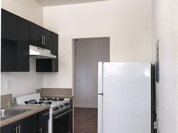 4th image of 1524 Crown Hill Ave APT 8
