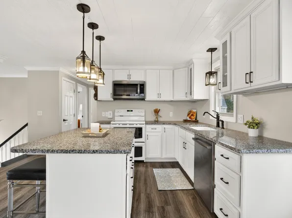 69 Summer Street, Yarmouth, ME 04096