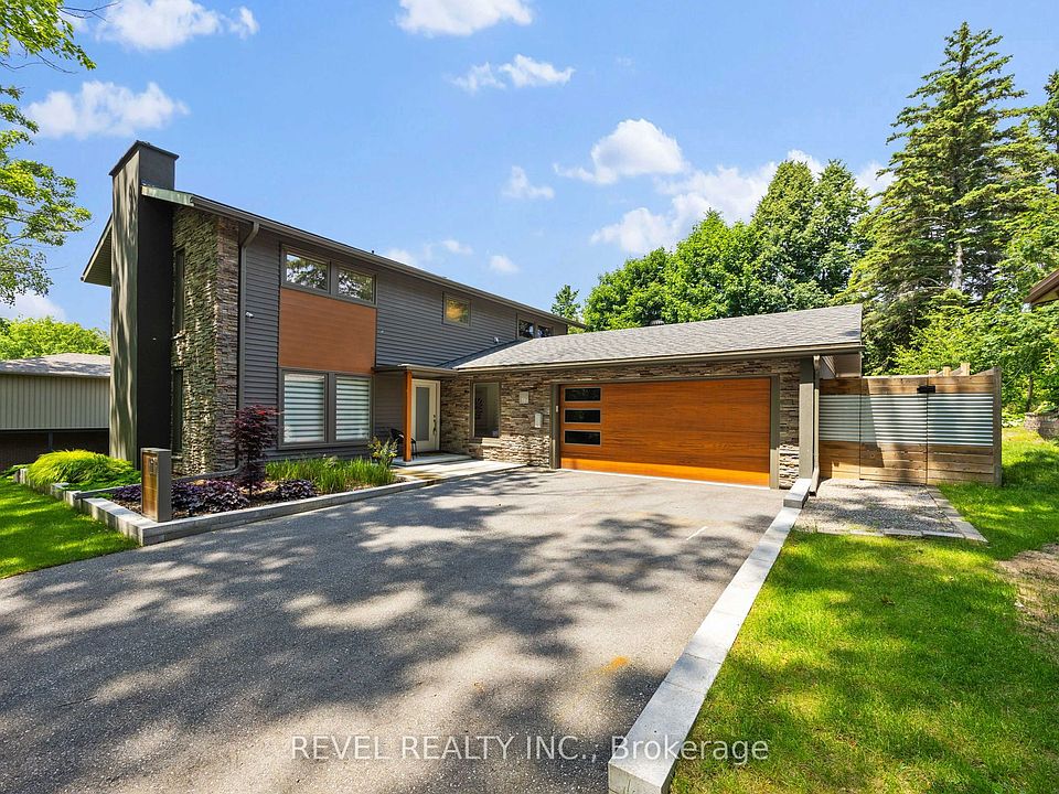 1st image of 10 Shoreview Dr