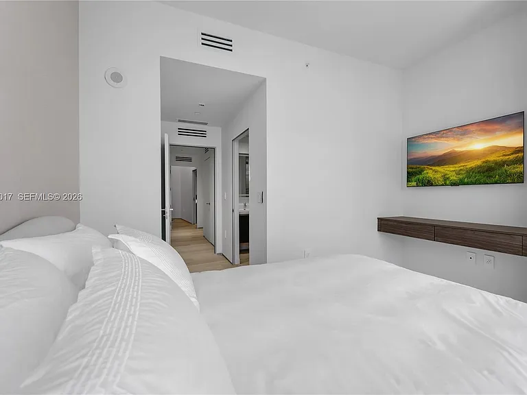 851 NE 1st Ave #4201 — Photo 27