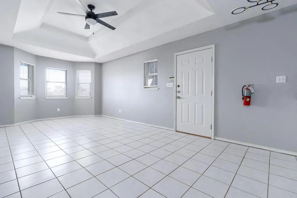 1802 Oasis Dr — Photo 4