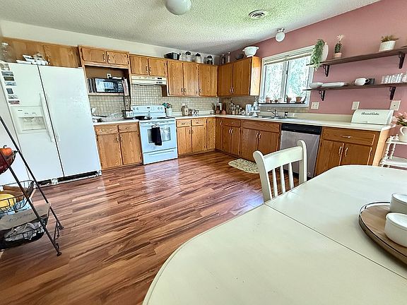 4th image of 507 Mustang Dr