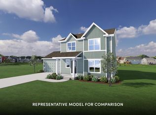 1270 Arrowood CIRCLE W W, Oconomowoc, WI 53066