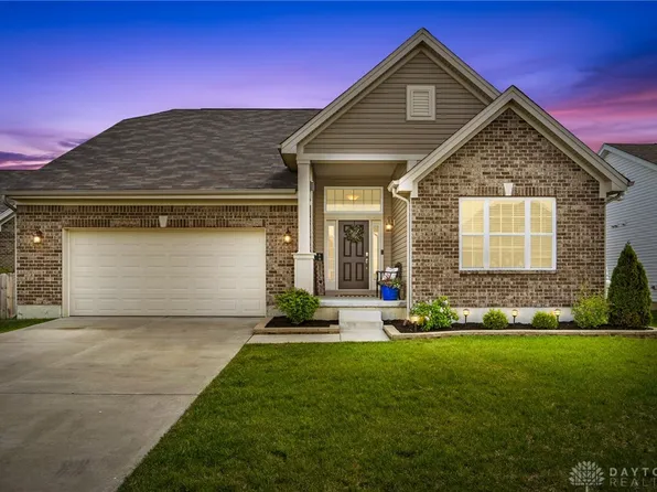 4227 Spicebush Dr, Tipp City, OH 45371
