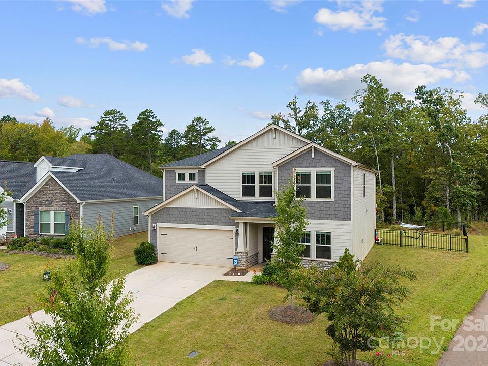 1st image of 1047 Amberley Crossing Dr