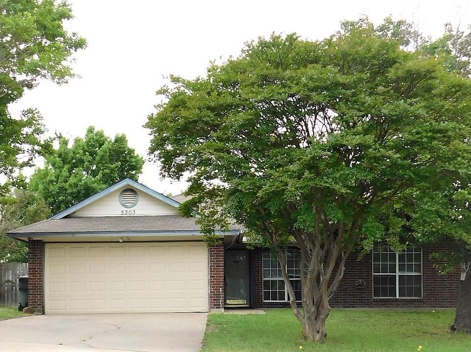 1st image of 2303 Huckleberry Dr